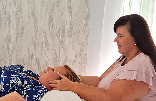 Konkolyos Kriszta családállítás Győr kranioszakrális biodinamika